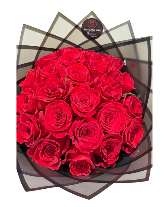 RAMO BUCHON RED ROSES